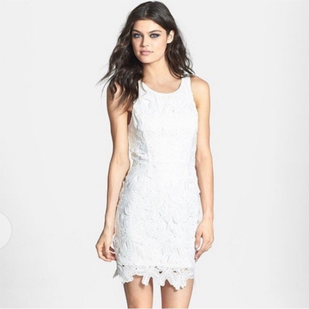 ASTR Floral Lace white Sheath Dress
